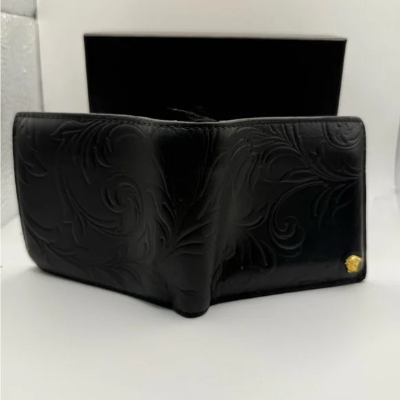 Versace Black Embossed Medusa Bifold Wallet - Picture 6 of 9